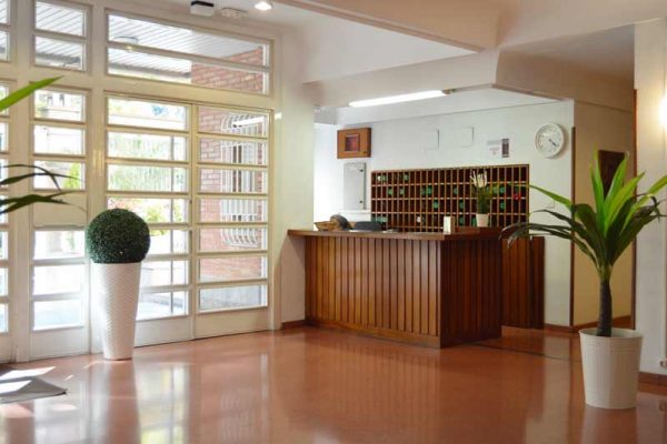 recepcion-residencia-inmaculada-800